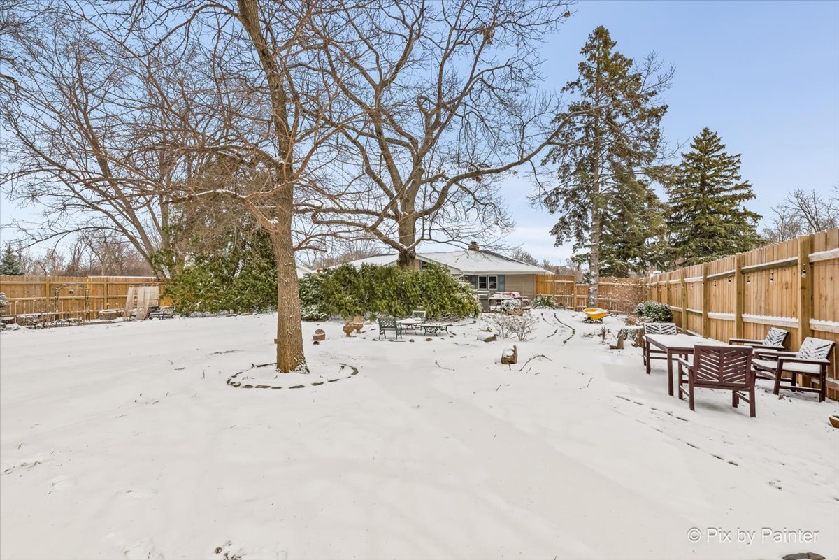1N536 Highland Avenue, Glen Ellyn, IL 60137