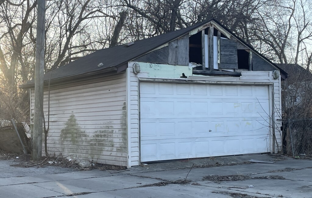 302 E 134th Street, Chicago, IL 60827