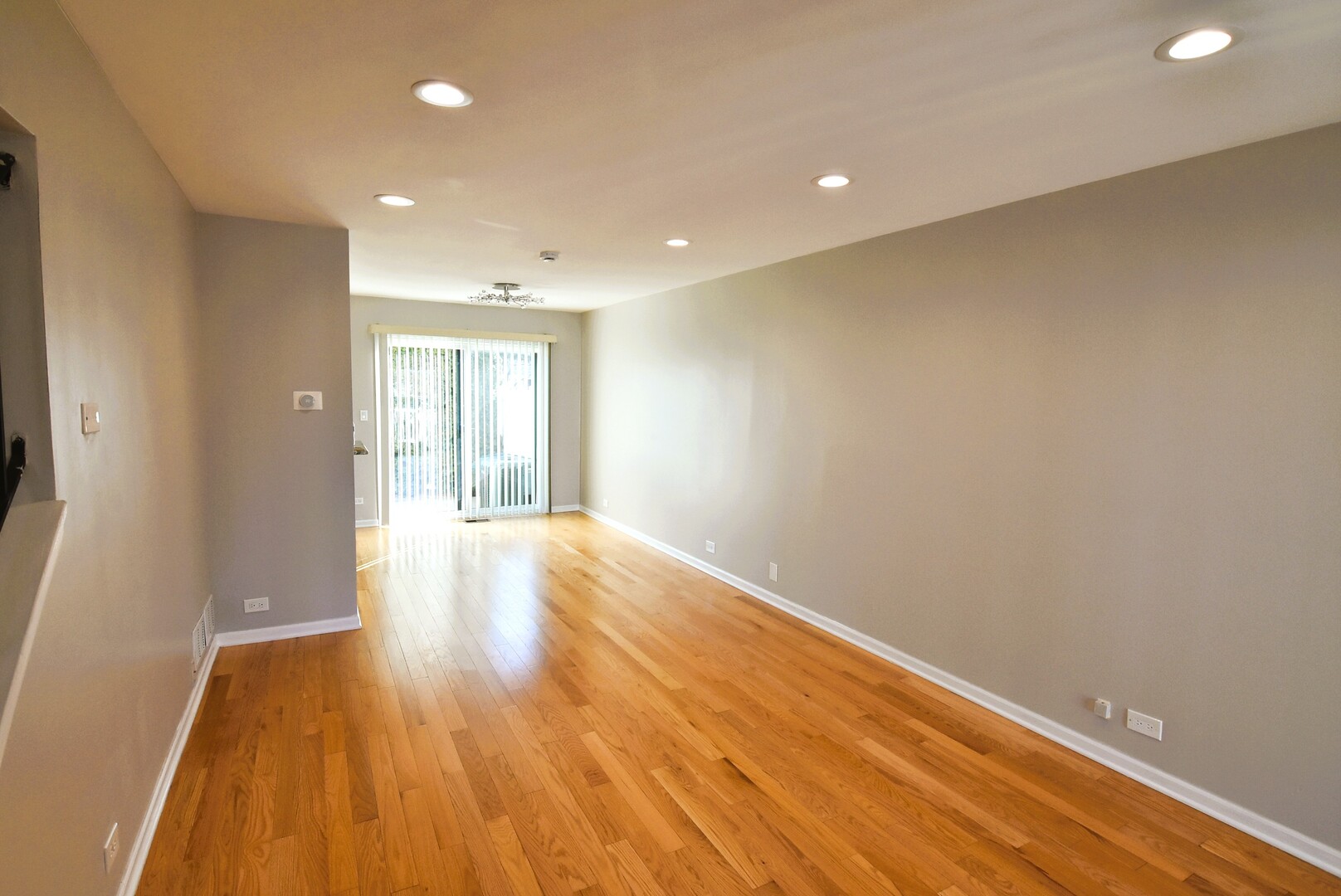 631 Schooner Point, Schaumburg, IL 60194