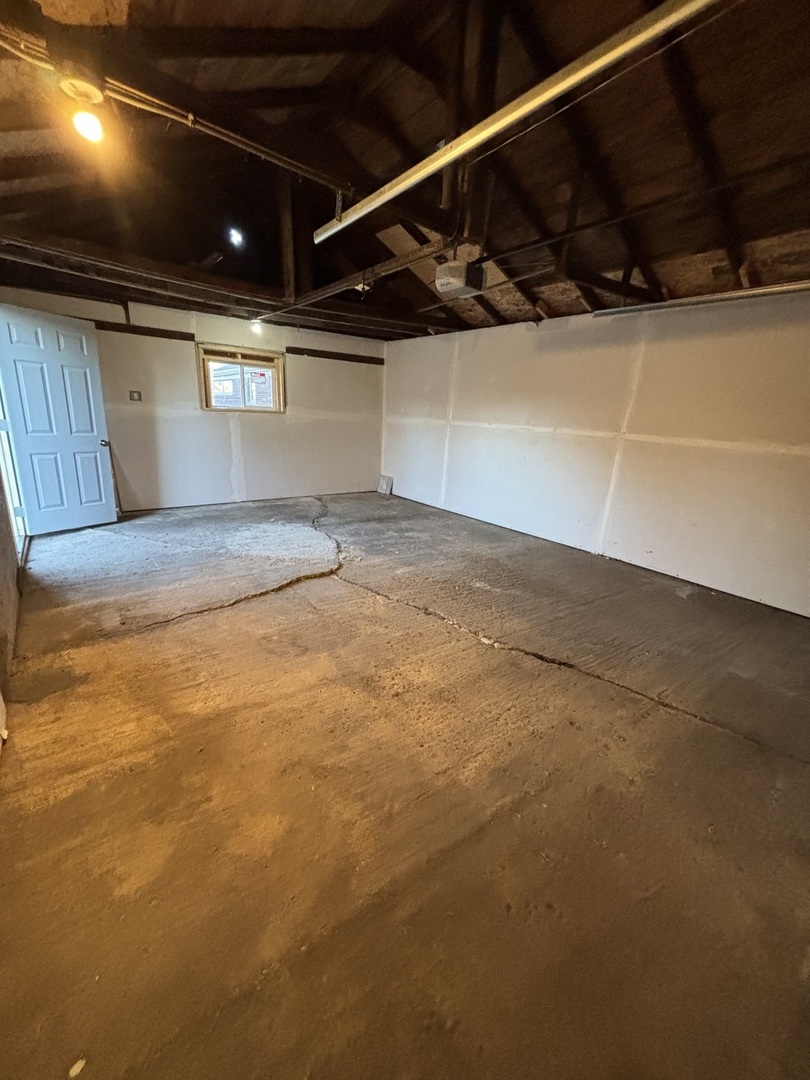 14824 Edbrooke Avenue, Dolton, IL 60419