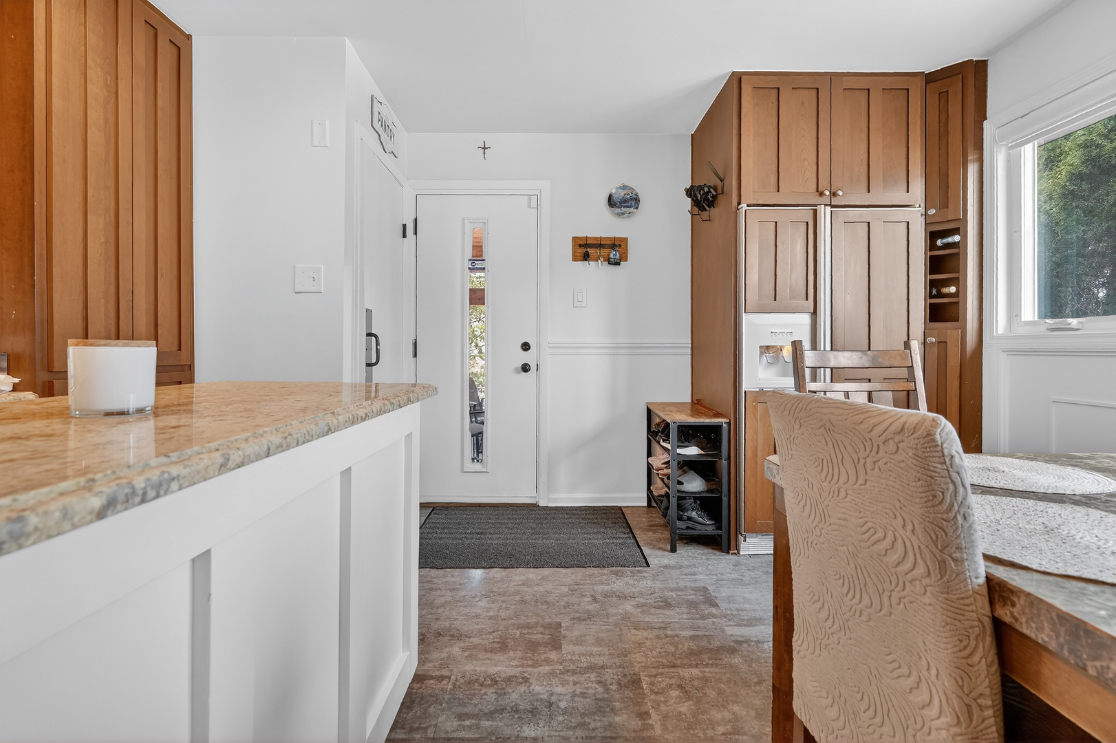 8632 New England Avenue, Burbank, IL 60459