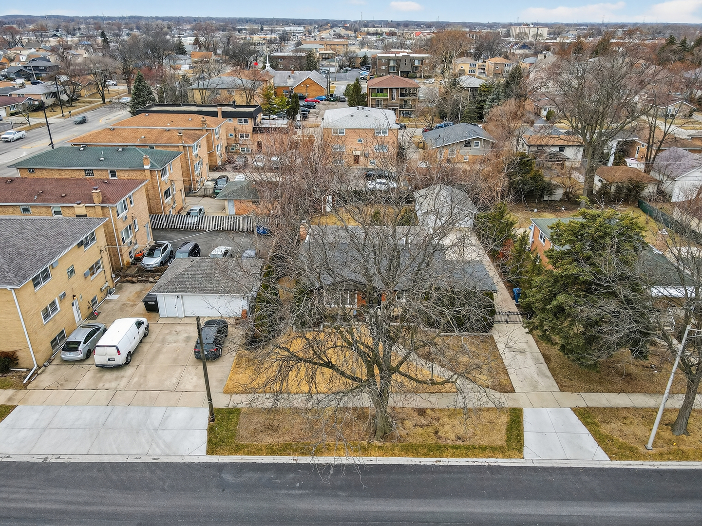 8632 New England Avenue, Burbank, IL 60459