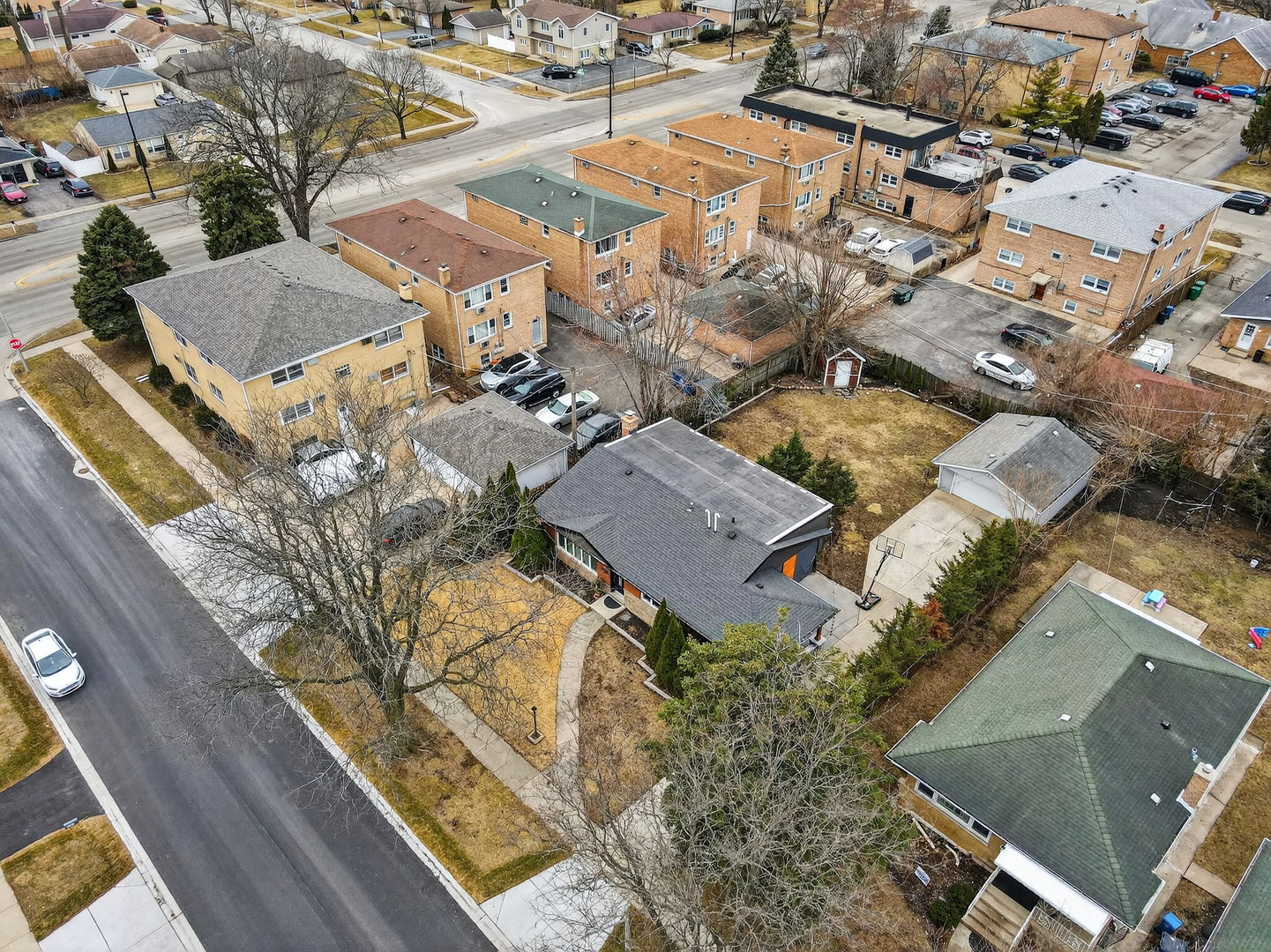 8632 New England Avenue, Burbank, IL 60459