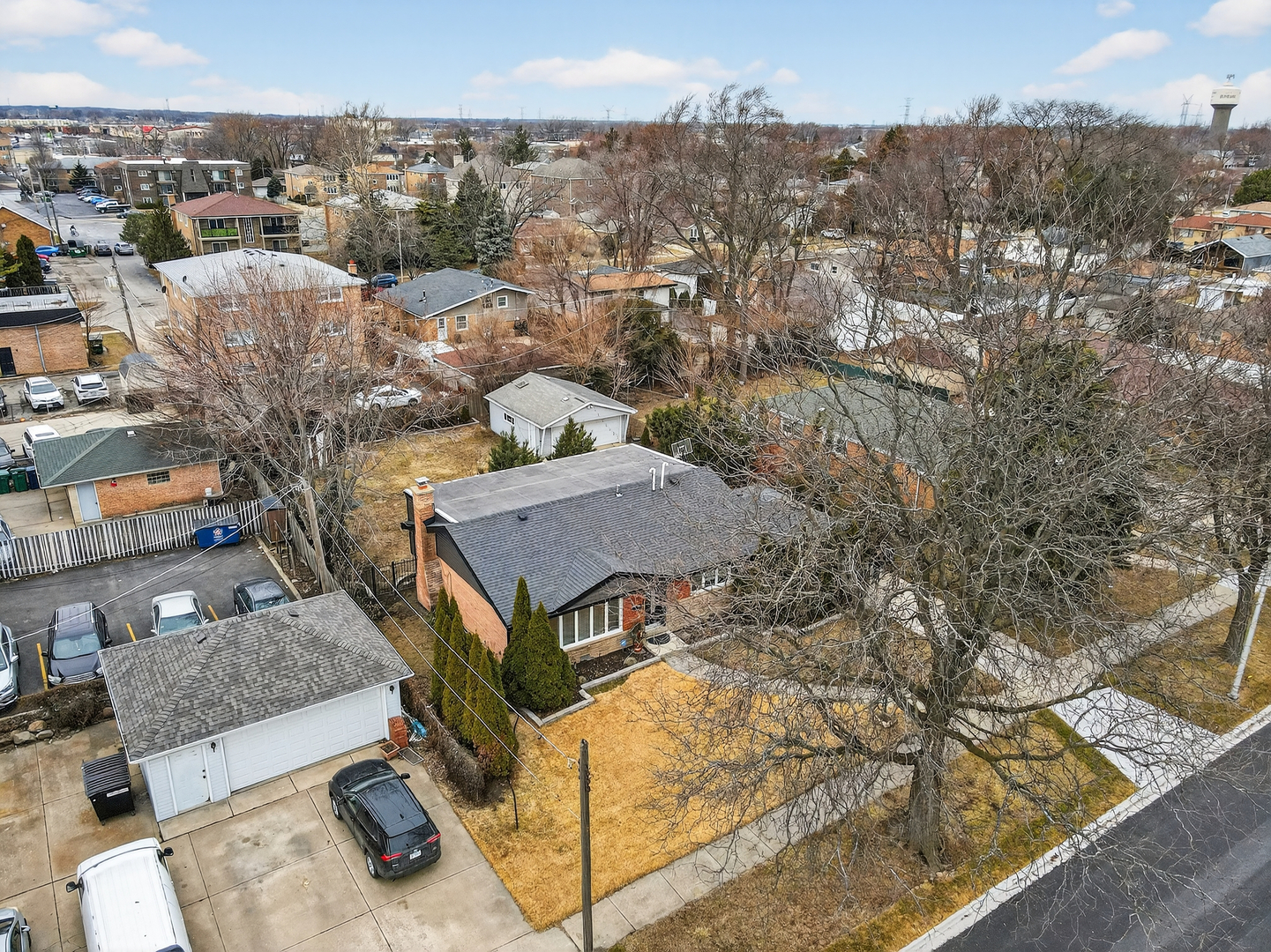 8632 New England Avenue, Burbank, IL 60459