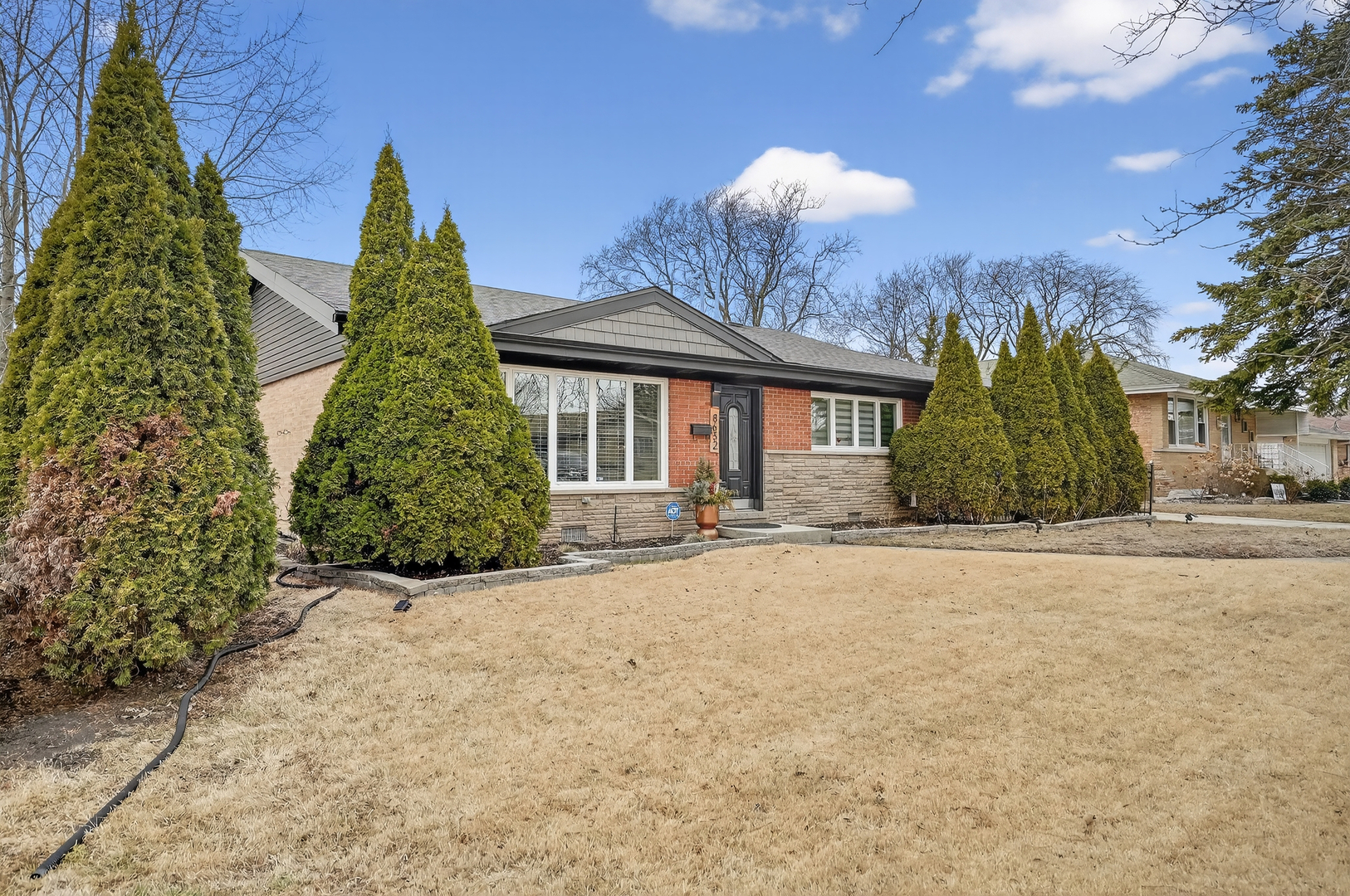 8632 New England Avenue, Burbank, IL 60459