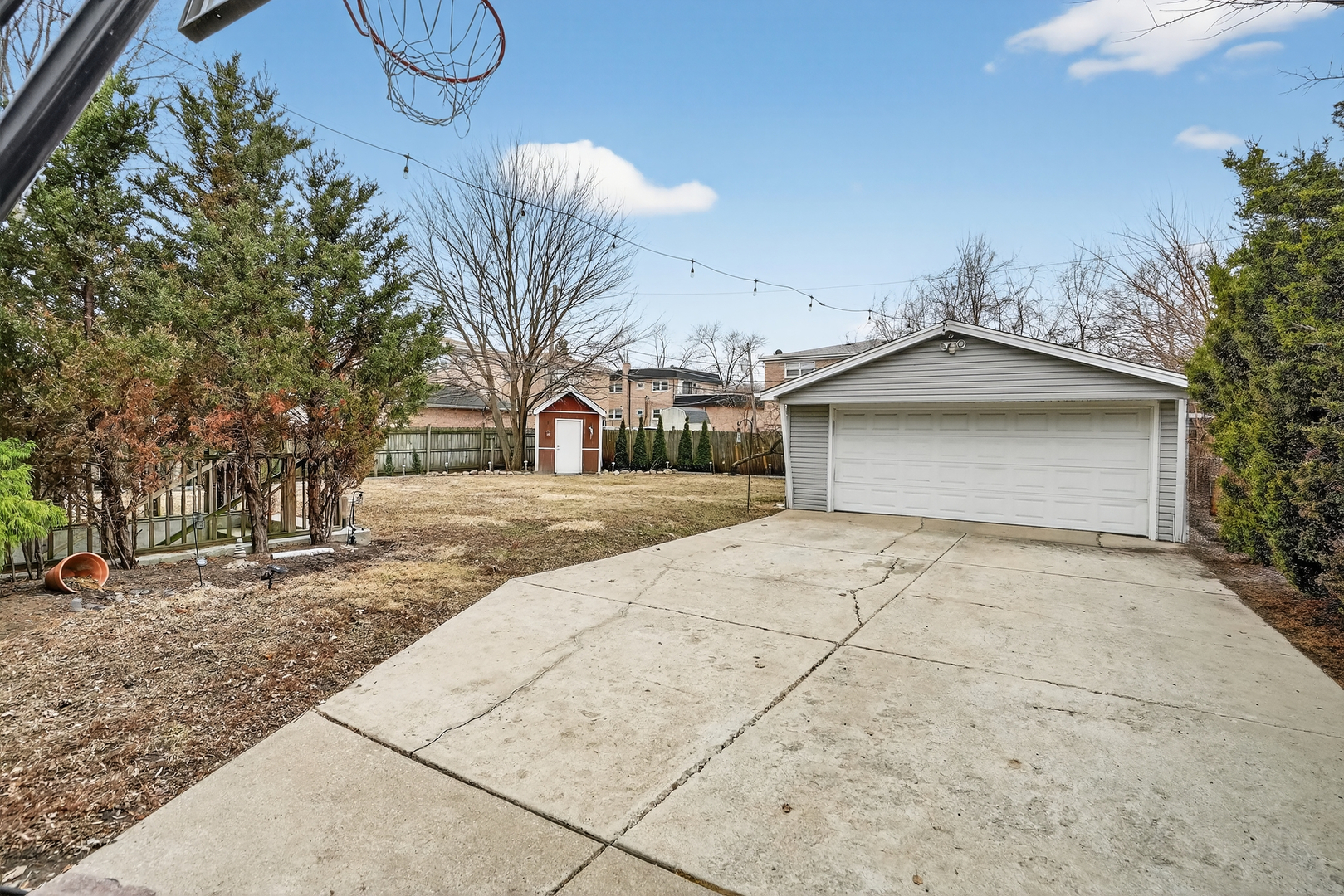 8632 New England Avenue, Burbank, IL 60459