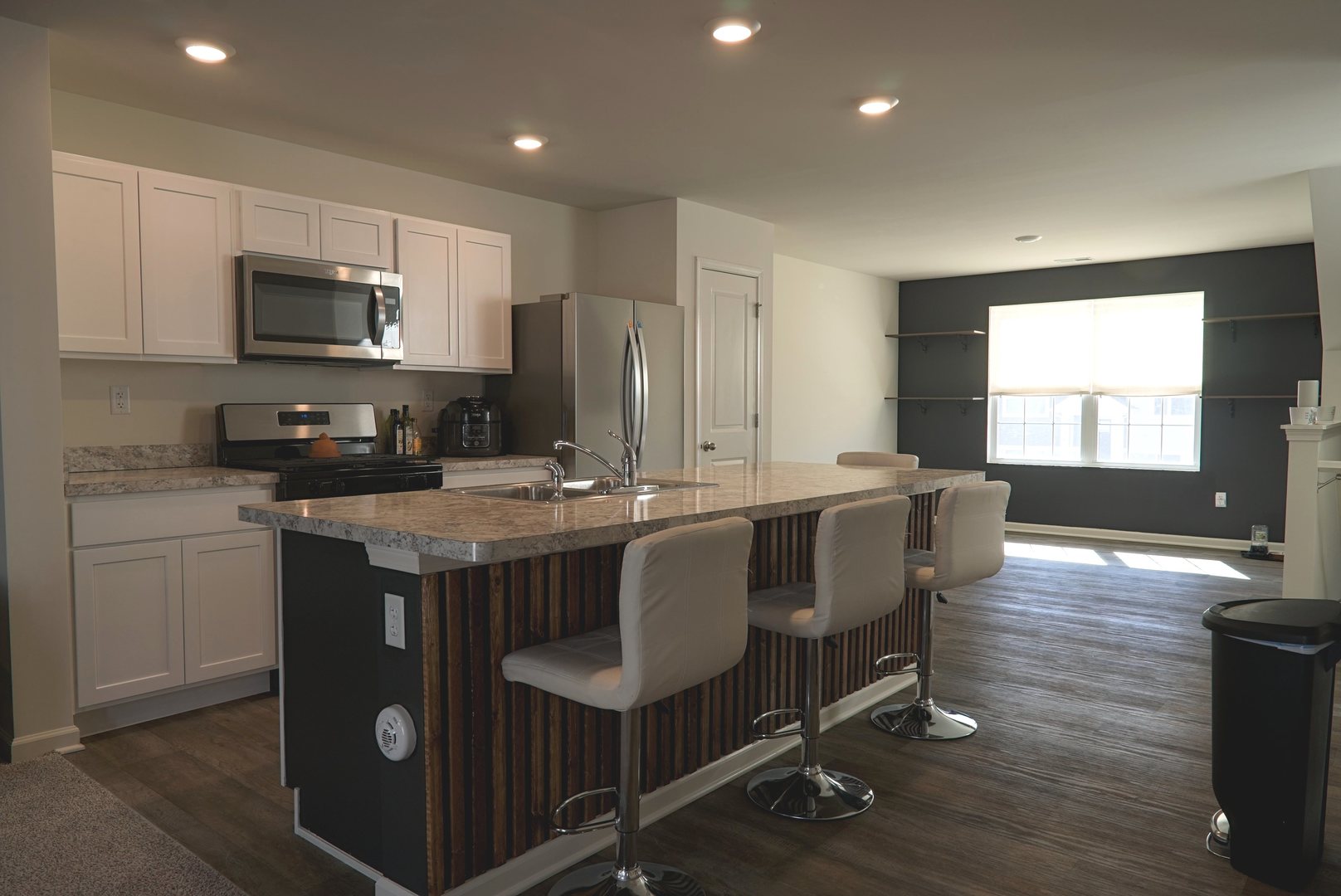 6561 Sassafras Way #E, Wonder Lake, IL 60097