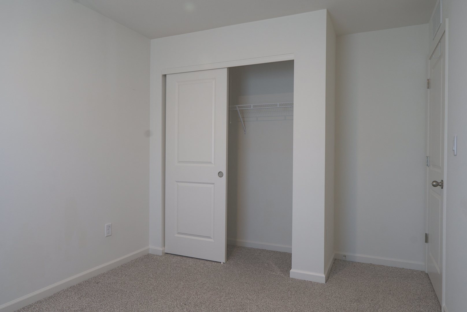 6561 Sassafras Way #E, Wonder Lake, IL 60097