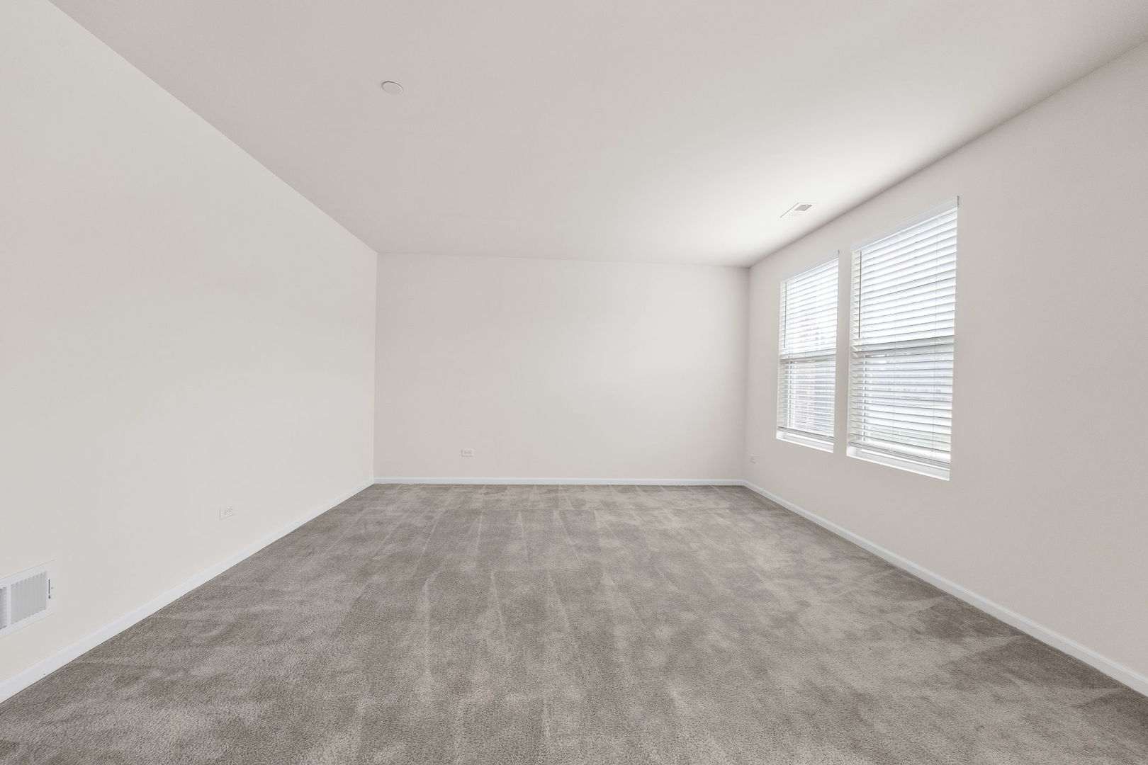 6310 Main Street, Woodridge, IL 60517