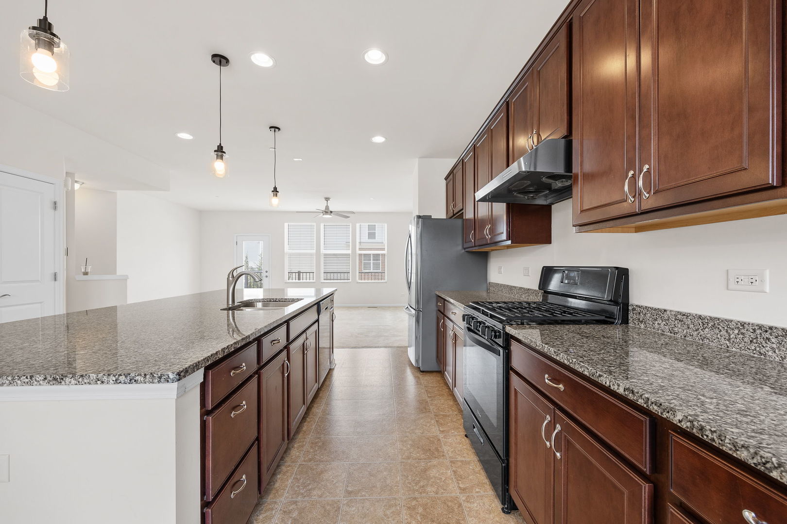 6310 Main Street, Woodridge, IL 60517