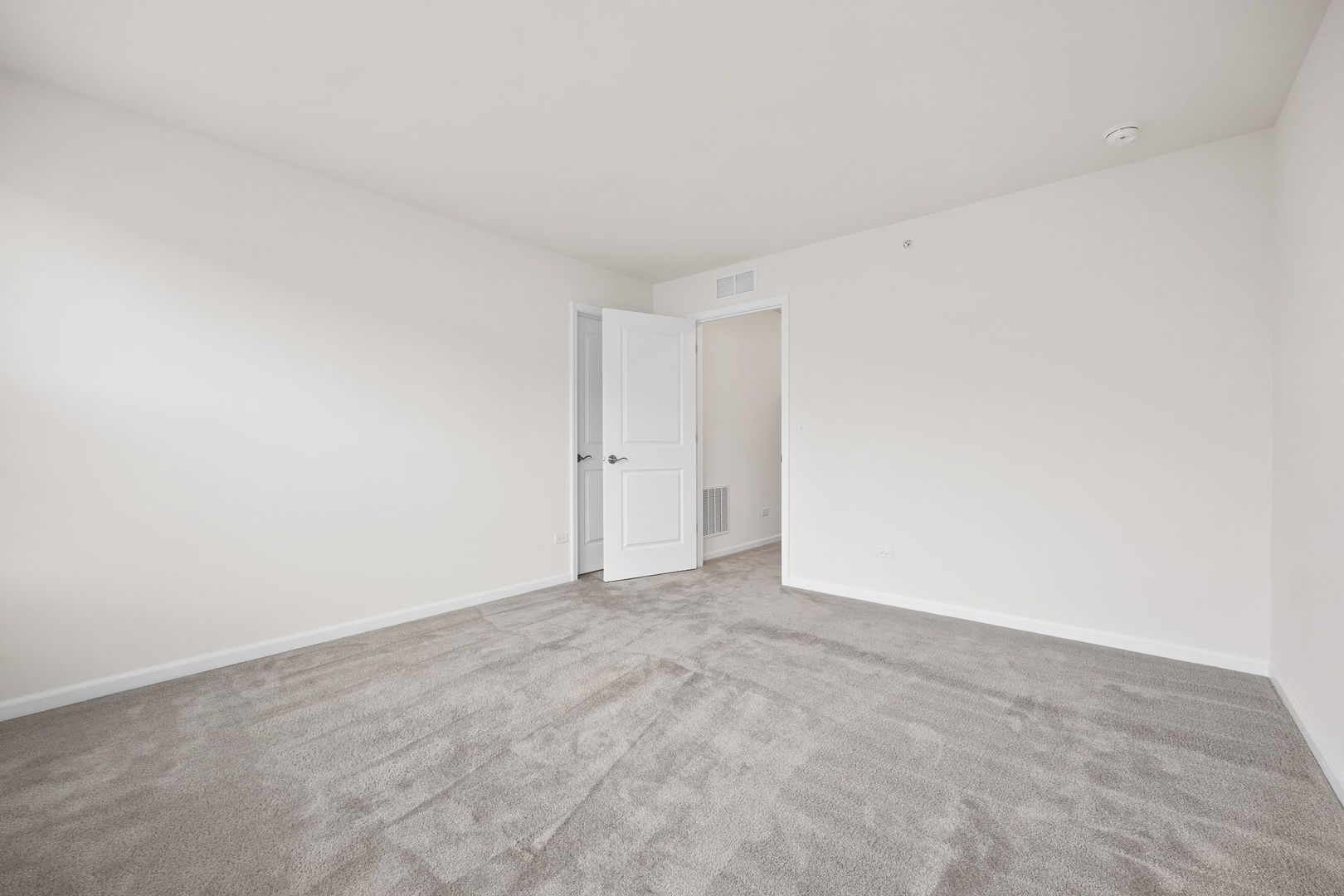 6310 Main Street, Woodridge, IL 60517