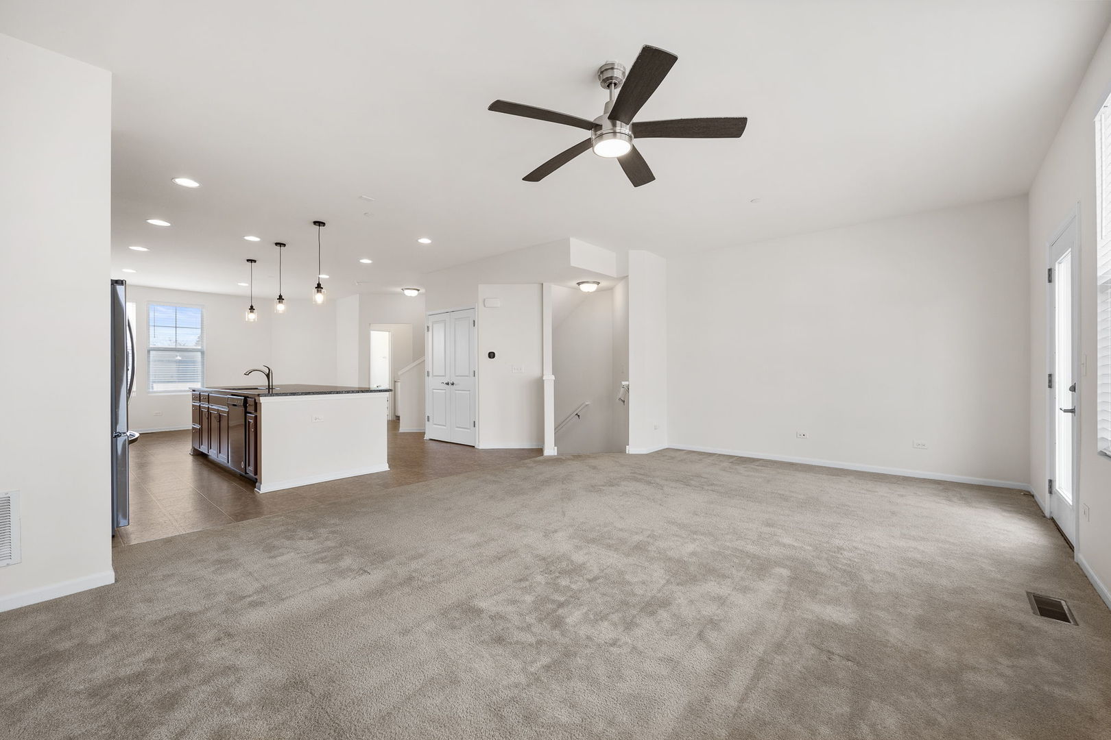 6310 Main Street, Woodridge, IL 60517