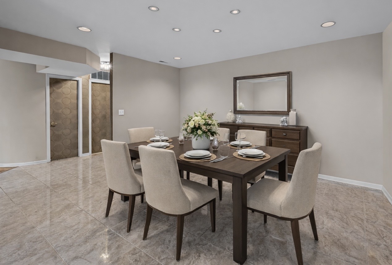 350 E Dundee Road #207B, Buffalo Grove, IL 60089