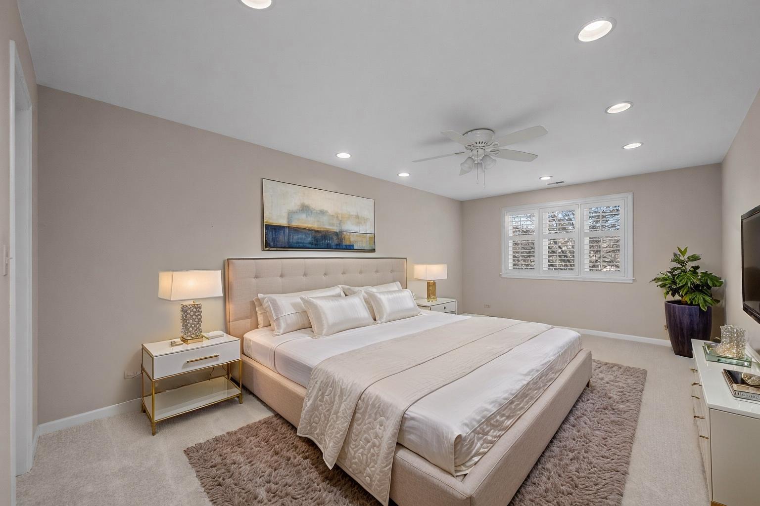 350 E Dundee Road #207B, Buffalo Grove, IL 60089