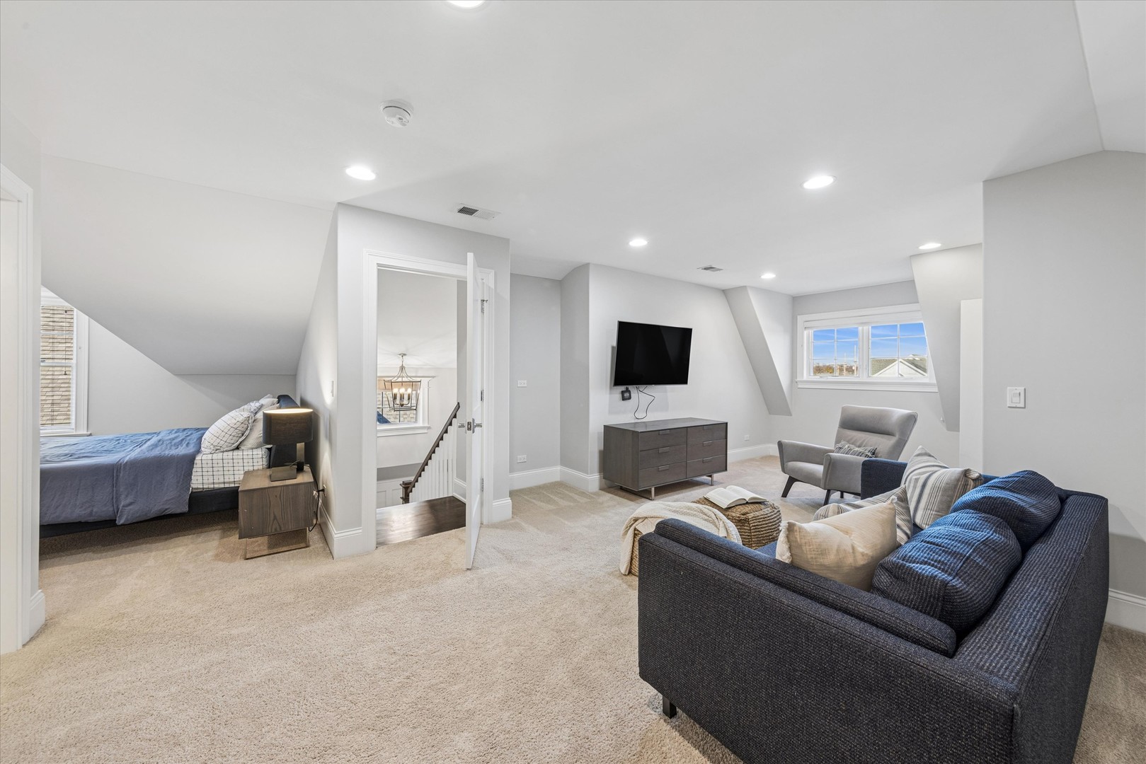 502 S Fairview Avenue, Elmhurst, IL 60126