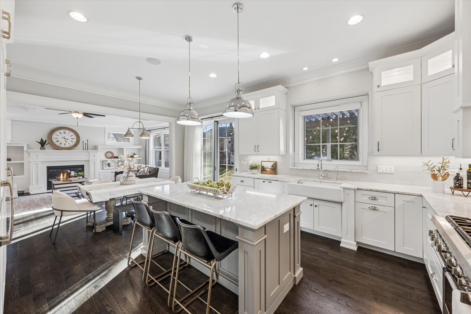 502 S Fairview Avenue, Elmhurst, IL 60126