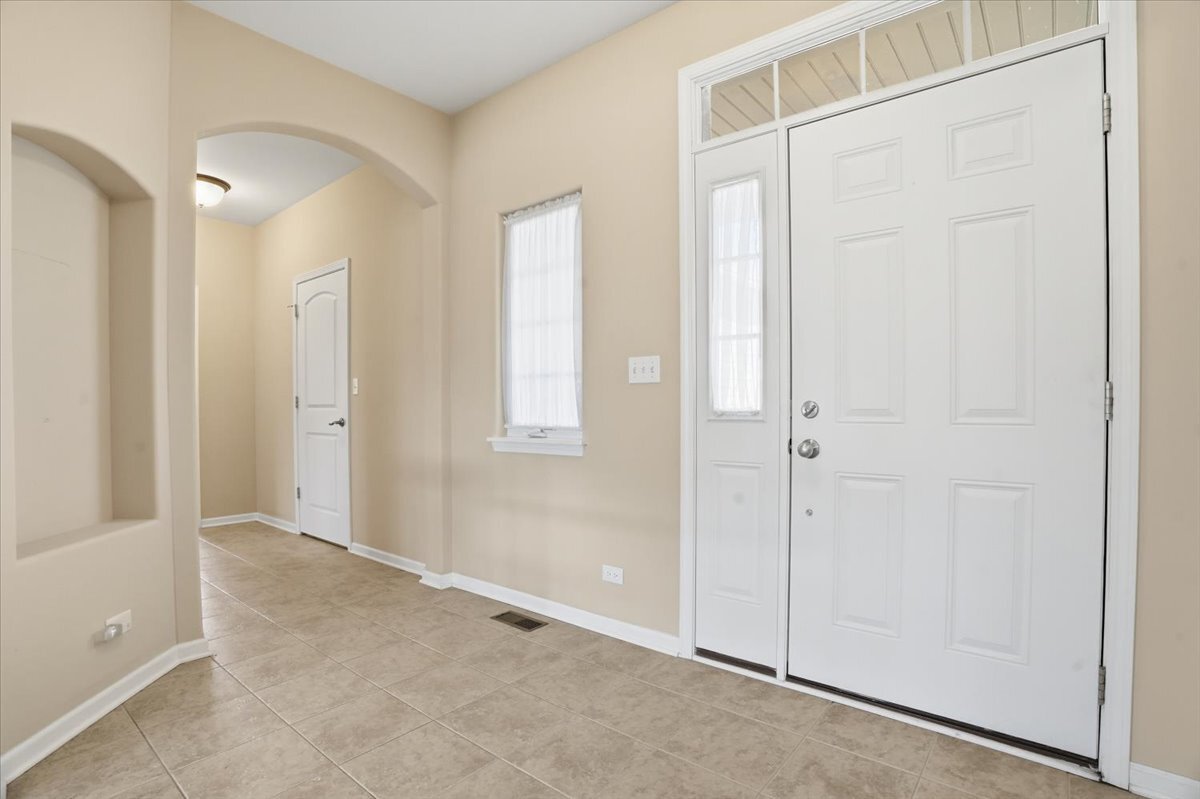 10709 Mallard Lane, Richmond, IL 60071