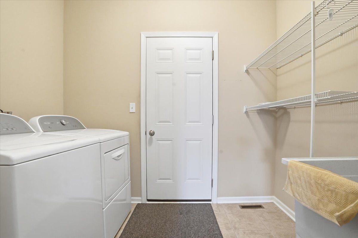 10709 Mallard Lane, Richmond, IL 60071