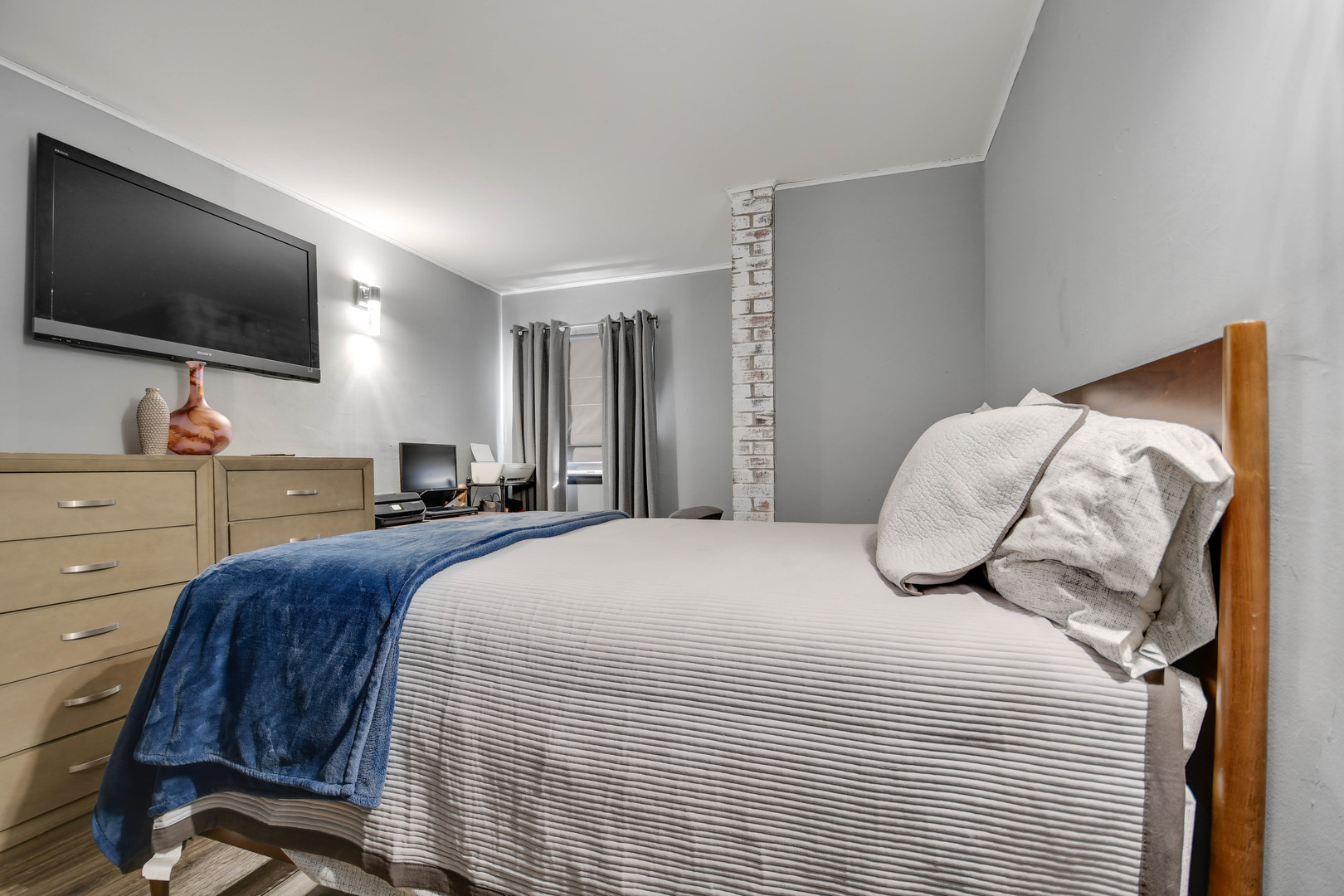 411 Suwanee Street, Park Forest, IL 60466