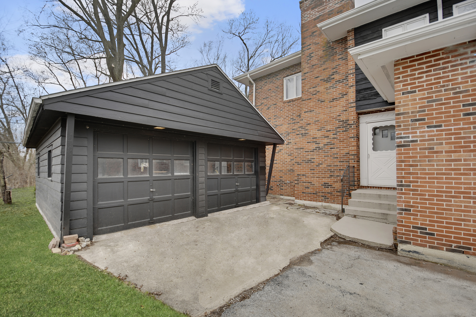 411 Suwanee Street, Park Forest, IL 60466