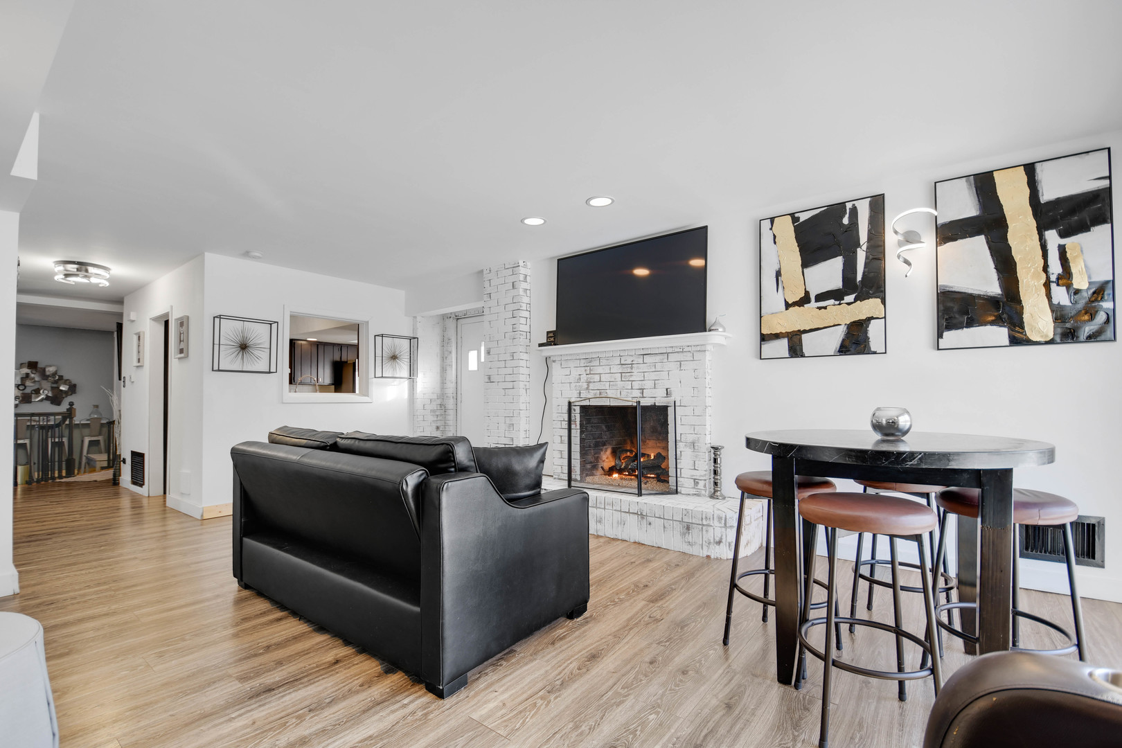 411 Suwanee Street, Park Forest, IL 60466