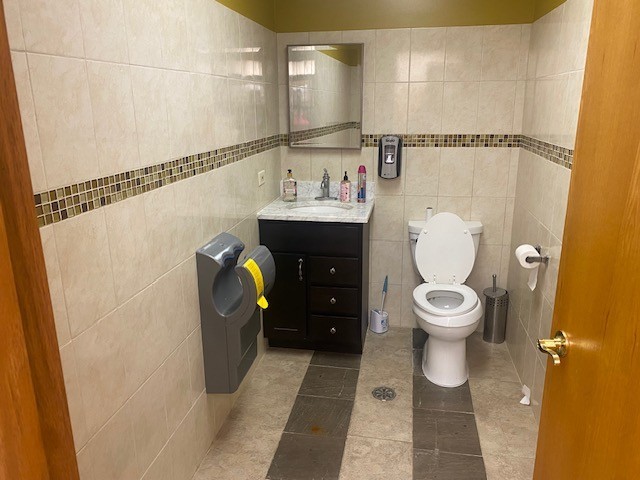 18216 Harwood Avenue, Homewood, IL 60430