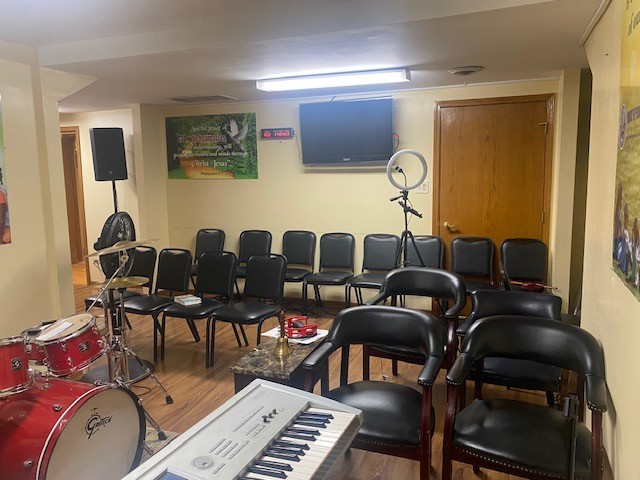 18216 Harwood Avenue, Homewood, IL 60430