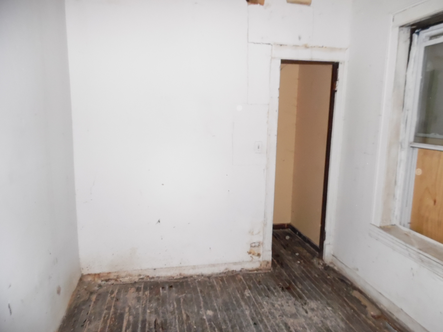 5027 W Huron Street, Chicago, IL 60644