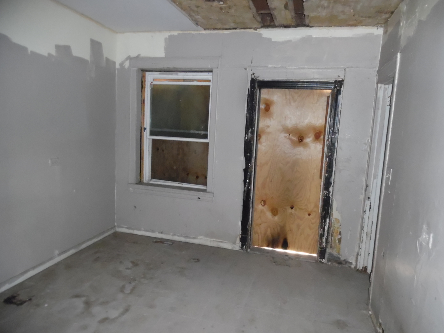 5027 W Huron Street, Chicago, IL 60644