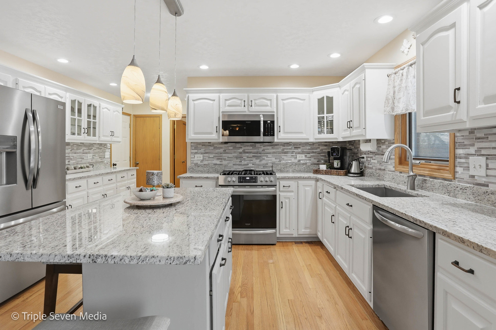 17050 Kerry Avenue, Orland Park, IL 60467