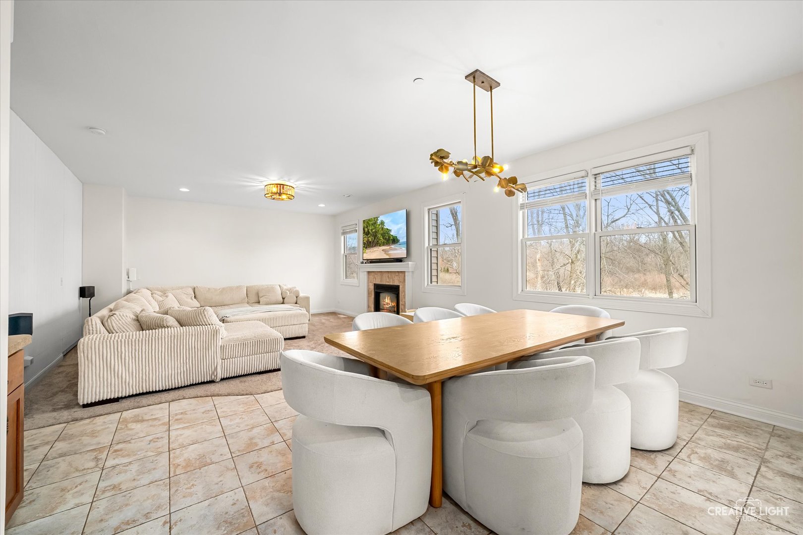 1401 Savanna Lane, Woodstock, IL 60098