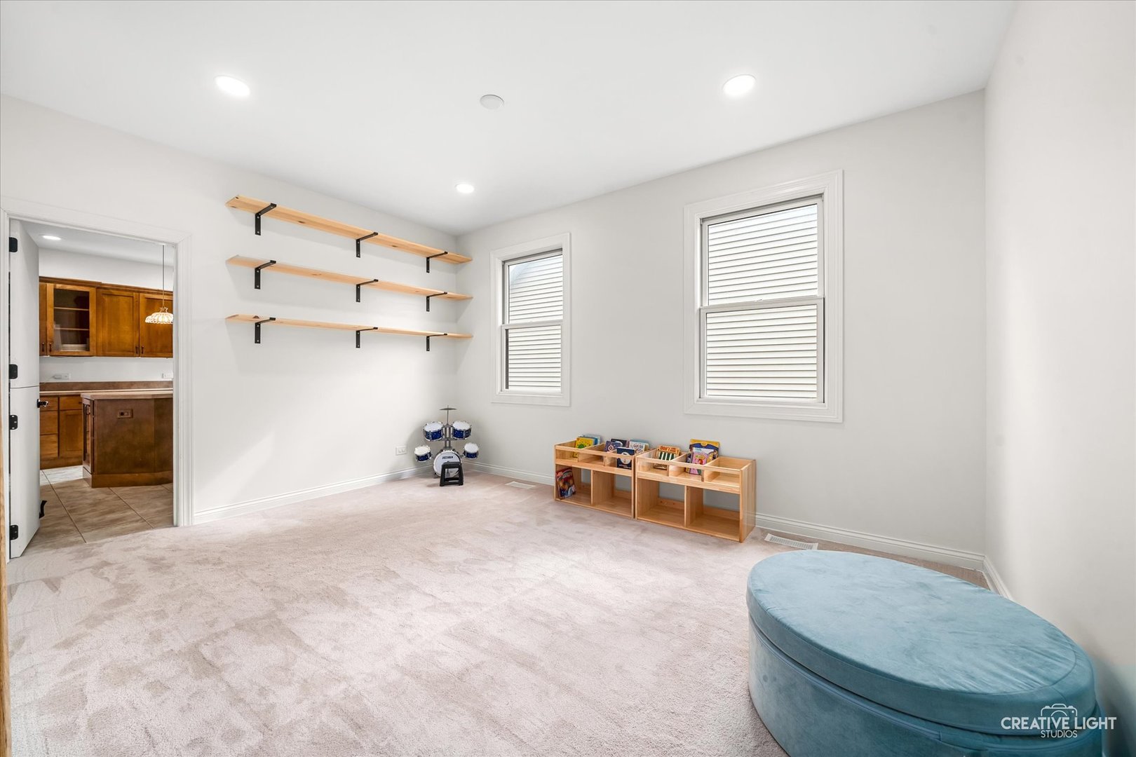 1401 Savanna Lane, Woodstock, IL 60098