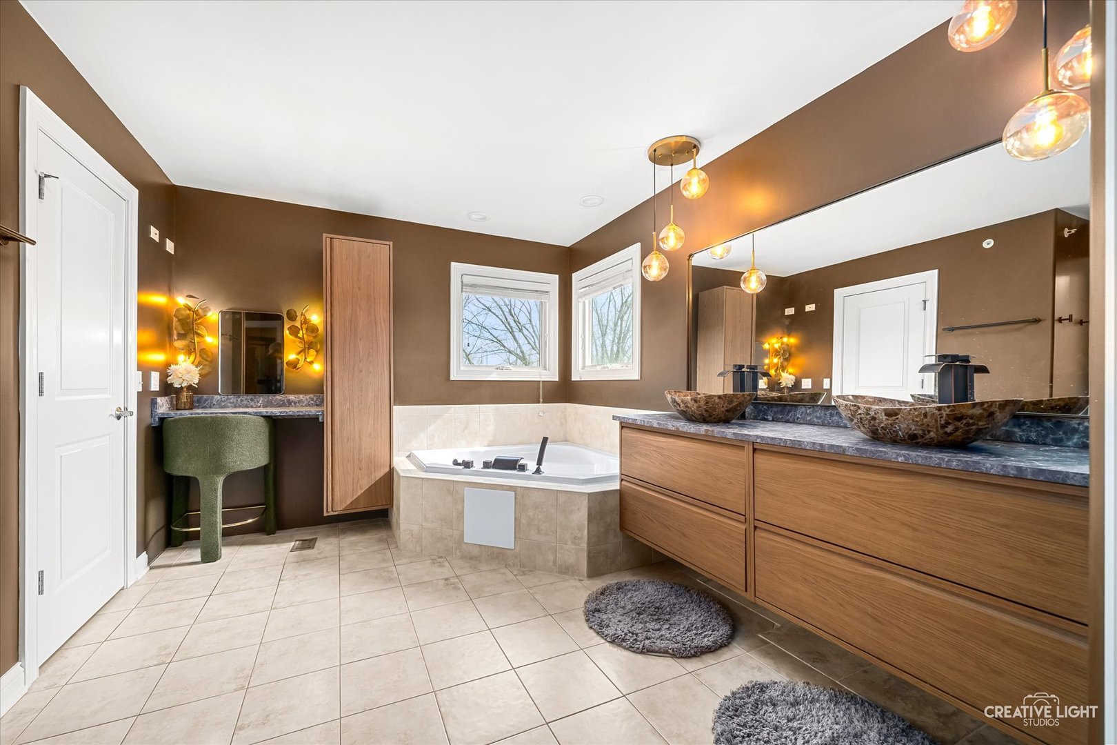 1401 Savanna Lane, Woodstock, IL 60098