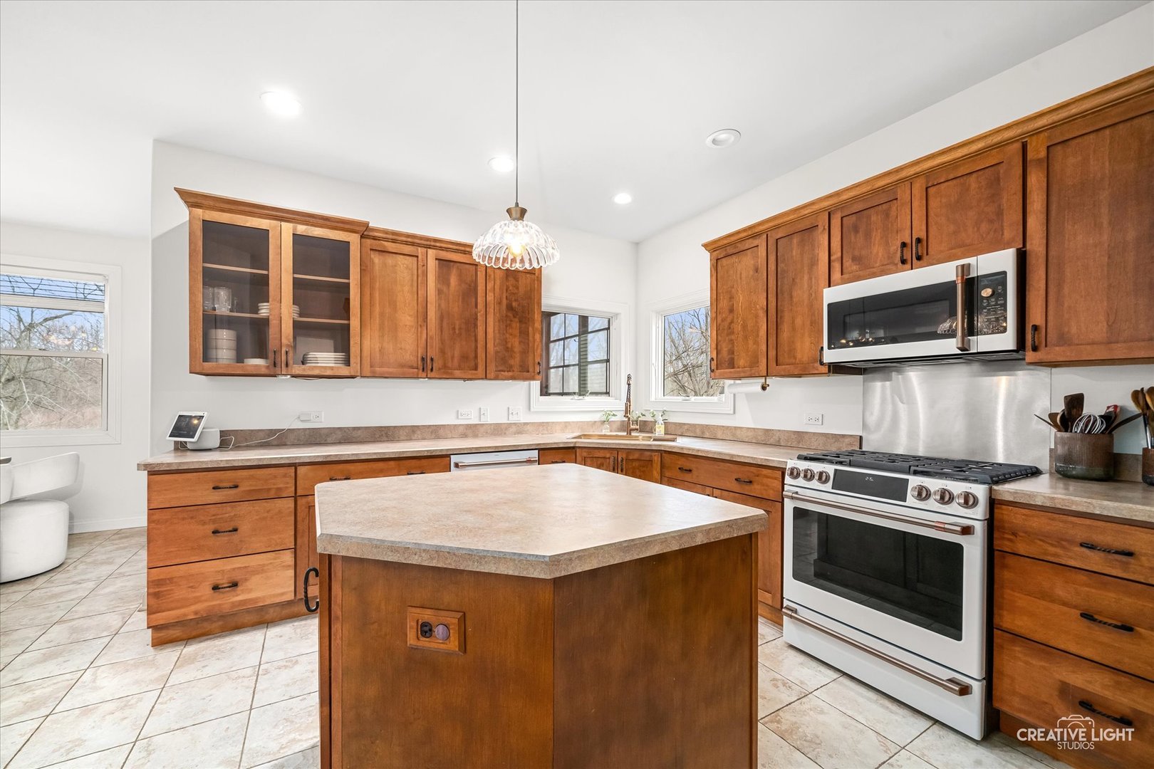 1401 Savanna Lane, Woodstock, IL 60098