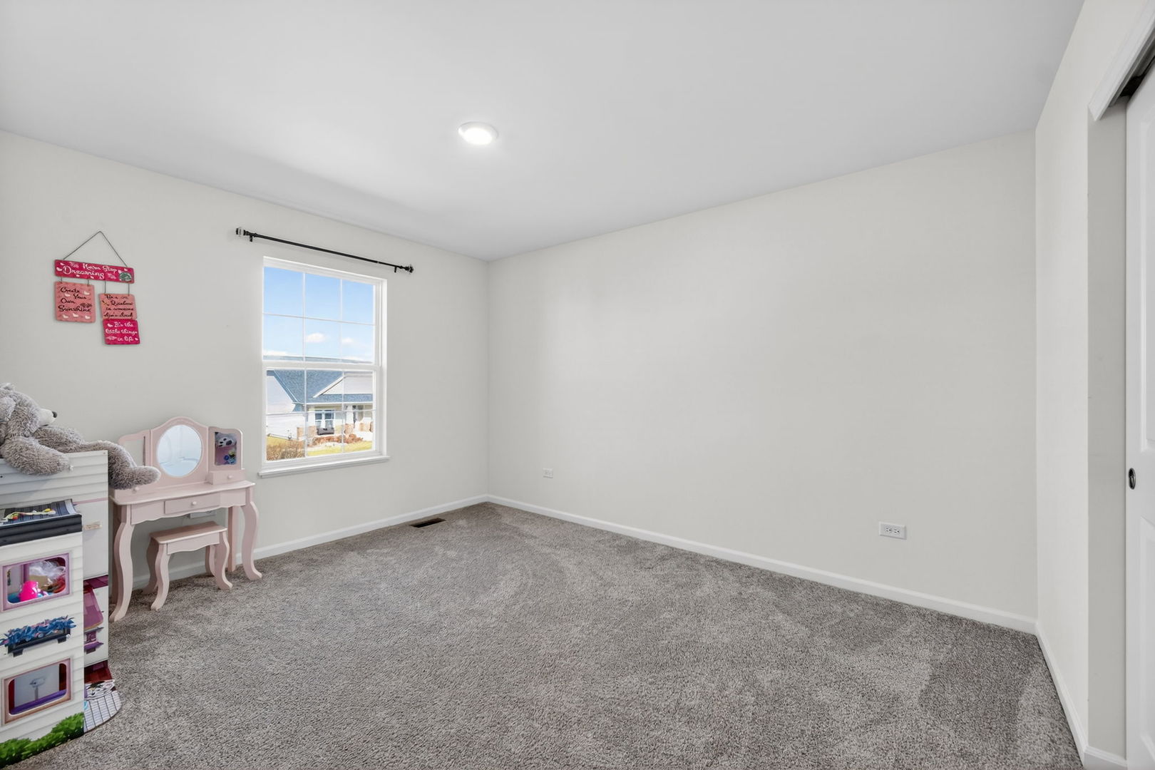 3803 Ivy Lane, Elgin, IL 60124