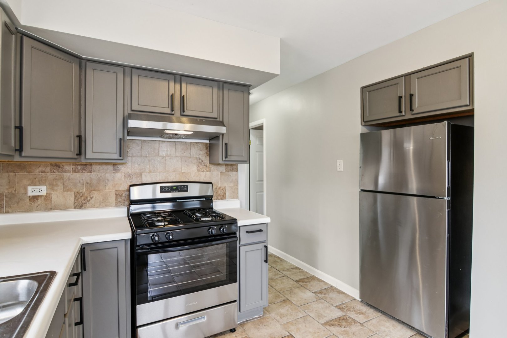 270 Madison Avenue, Calumet City, IL 60409