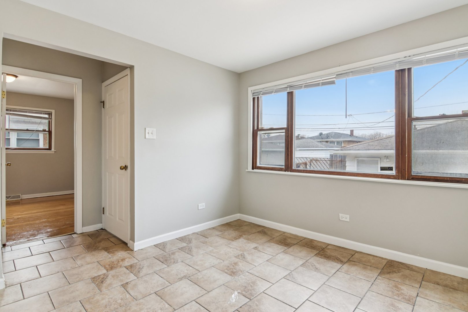 270 Madison Avenue, Calumet City, IL 60409