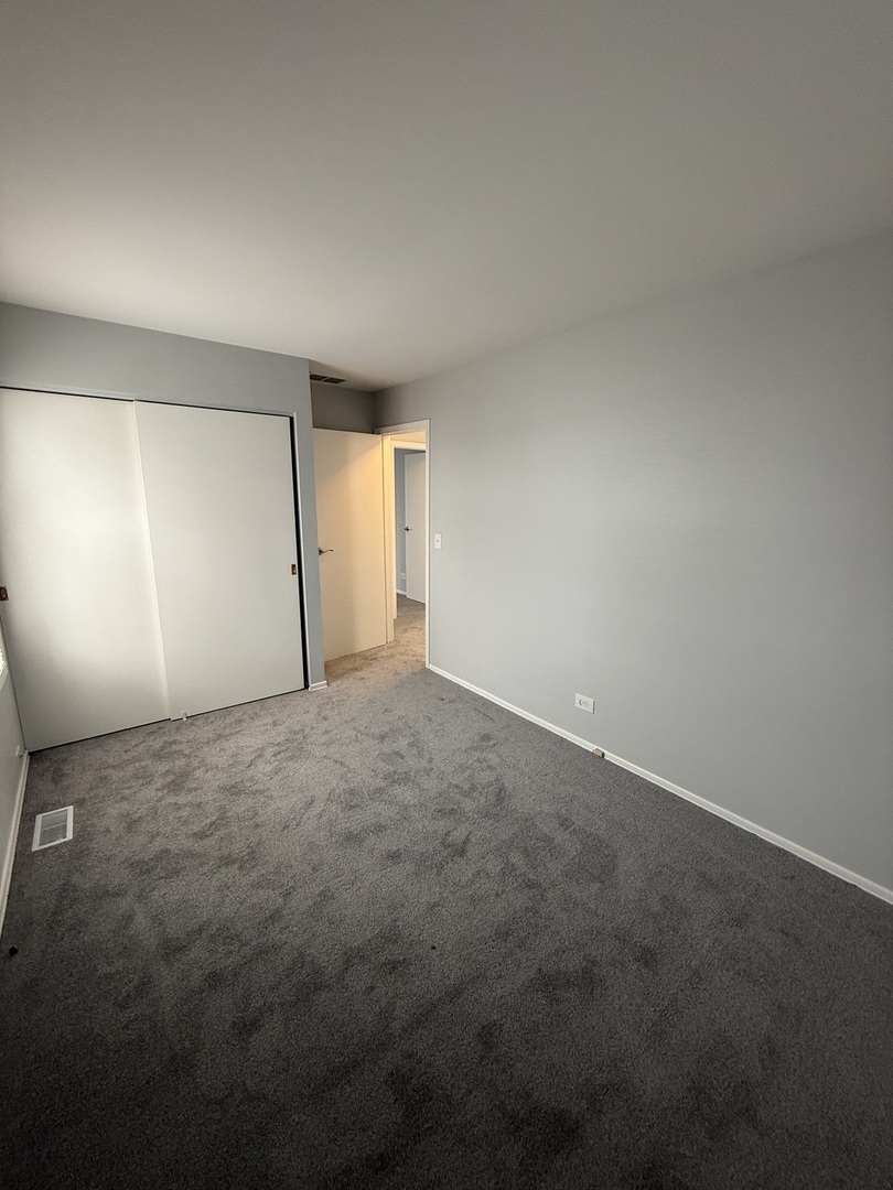 20137 S Hampton Court #A, Frankfort, IL 60423