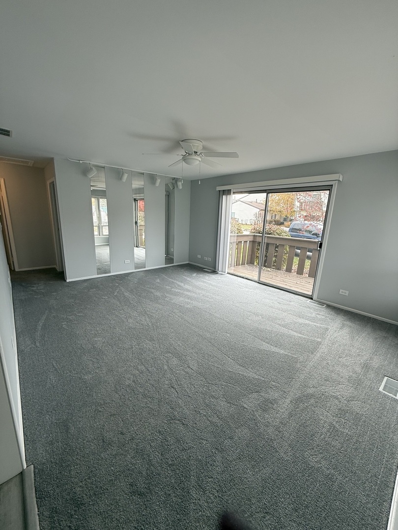 20137 S Hampton Court #A, Frankfort, IL 60423