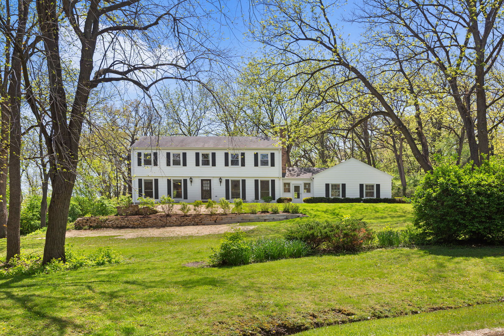 1126 Crane Drive, Sleepy Hollow, IL 60118