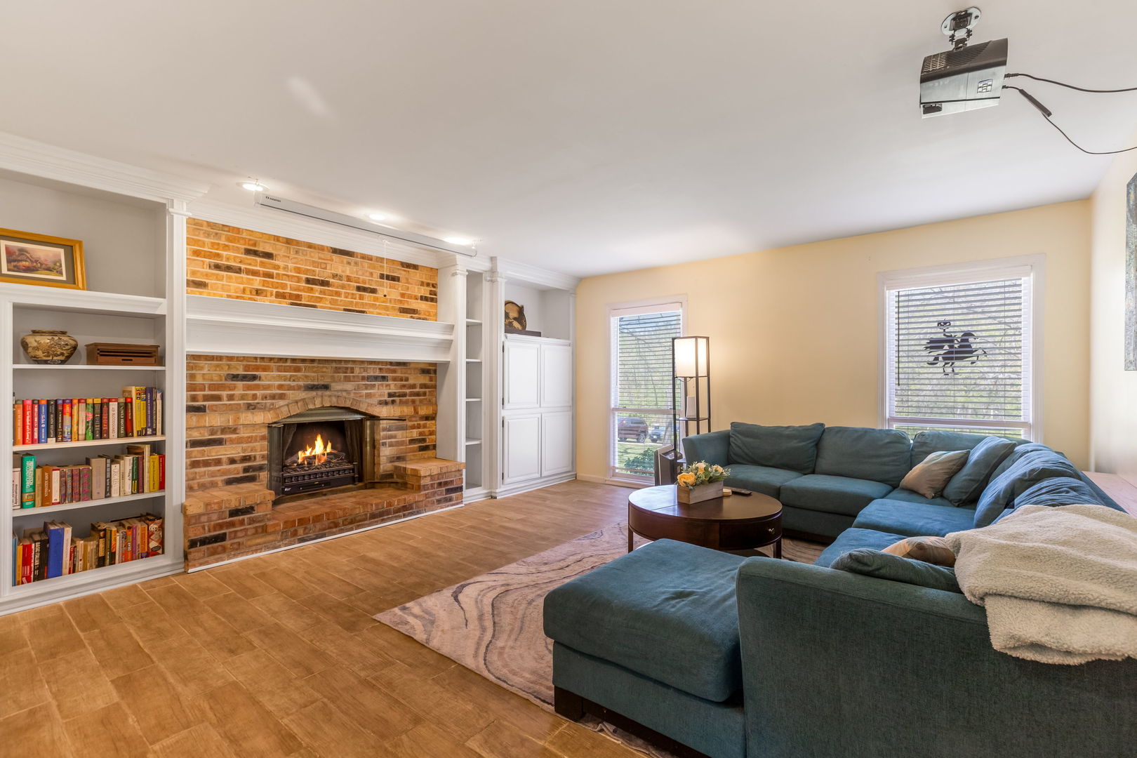 1126 Crane Drive, Sleepy Hollow, IL 60118