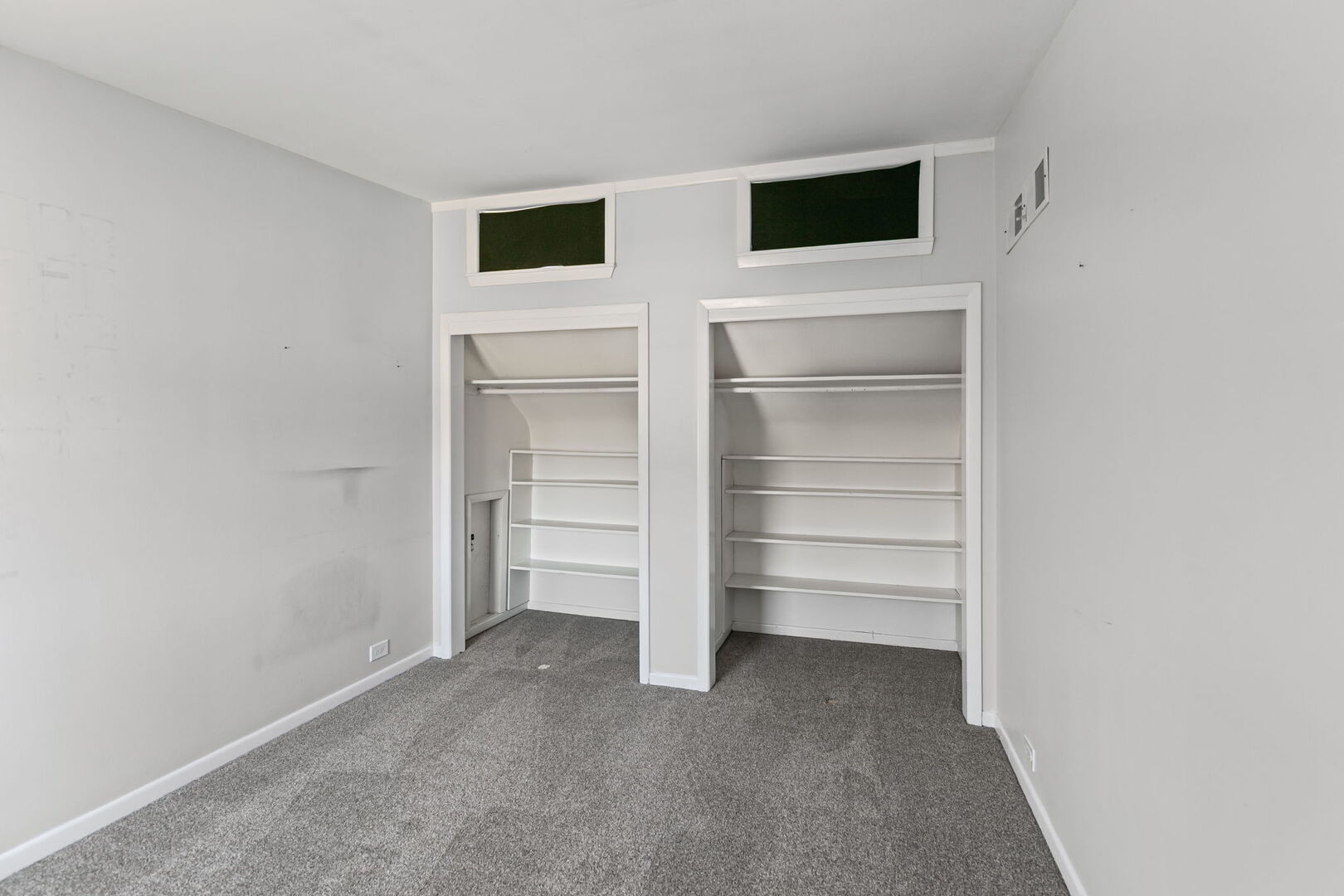 836 W Everett Road, Lake Forest, IL 60045