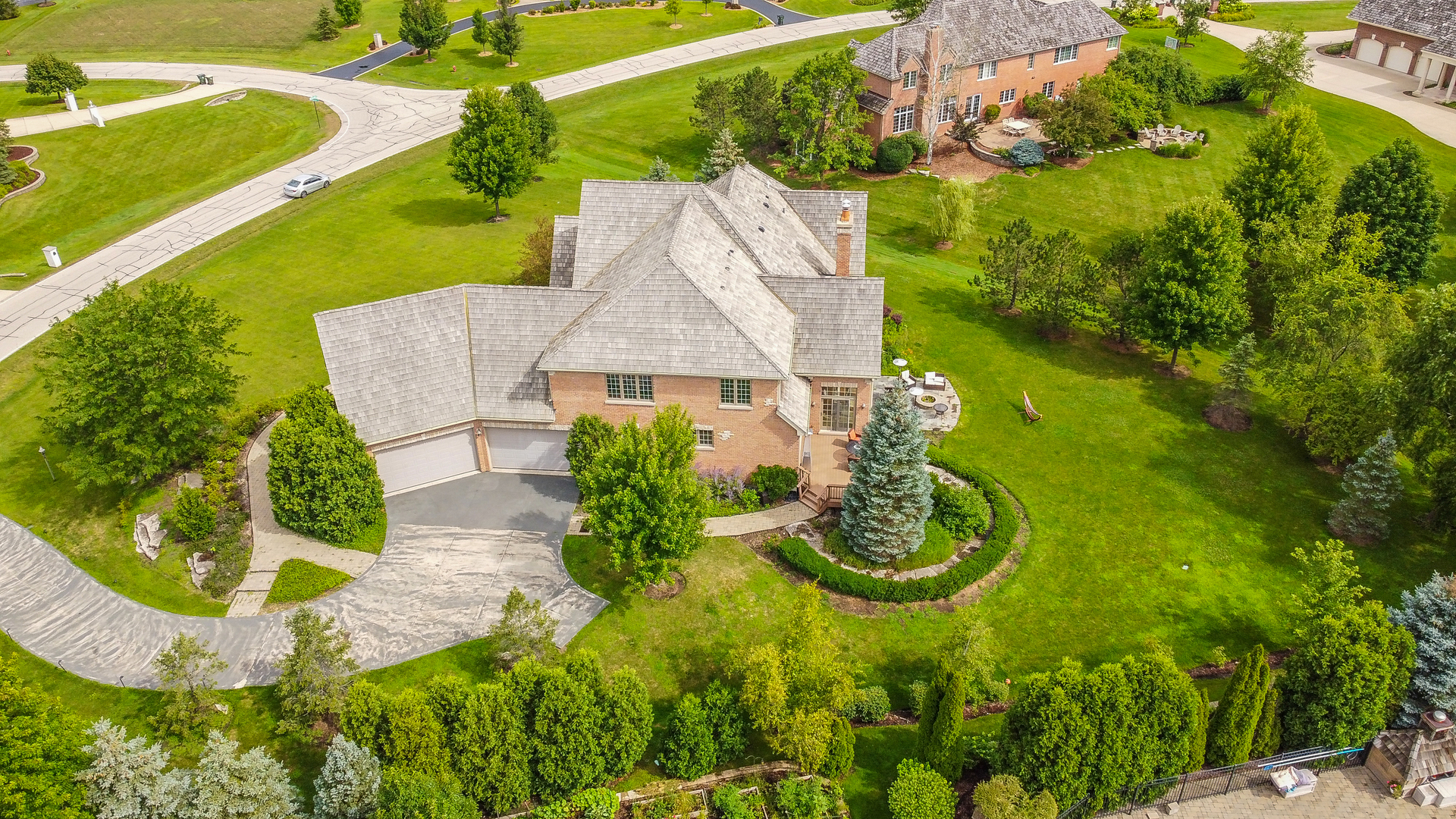 1235 MACALPIN Drive, Inverness, IL 60010