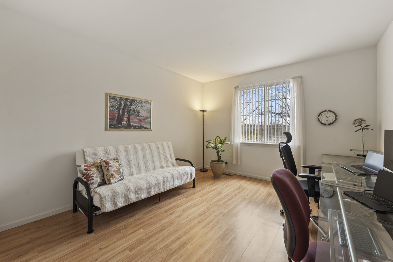 193 S Pleasant Road, Lake Zurich, IL 60047