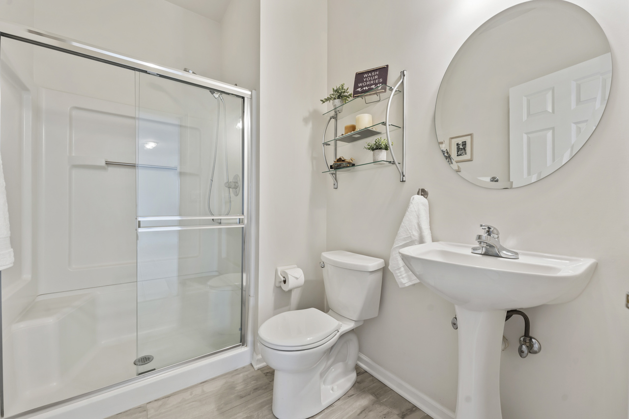 193 S Pleasant Road, Lake Zurich, IL 60047