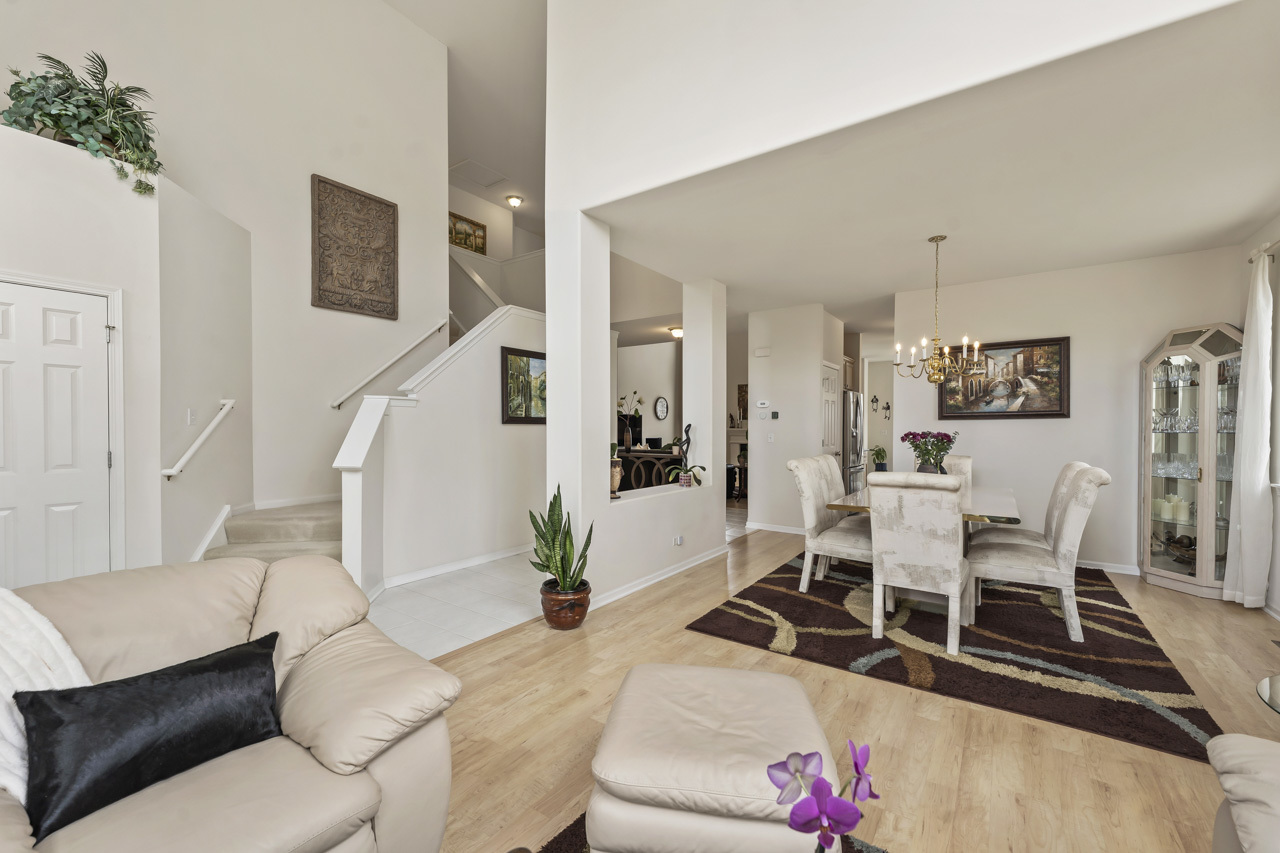 193 S Pleasant Road, Lake Zurich, IL 60047