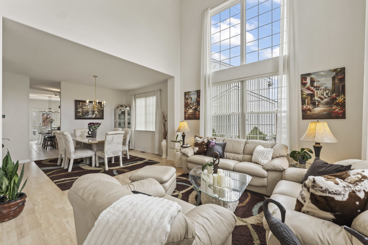 193 S Pleasant Road, Lake Zurich, IL 60047