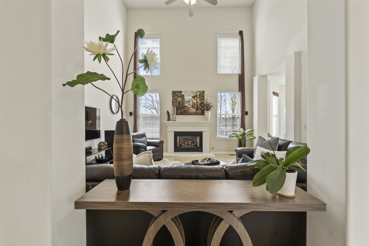 193 S Pleasant Road, Lake Zurich, IL 60047