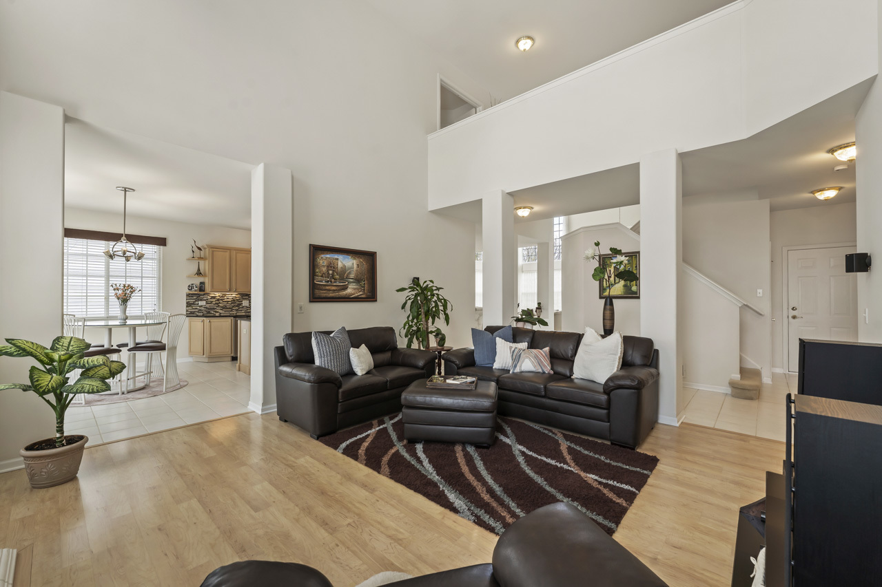 193 S Pleasant Road, Lake Zurich, IL 60047