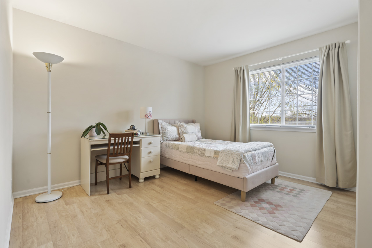 193 S Pleasant Road, Lake Zurich, IL 60047